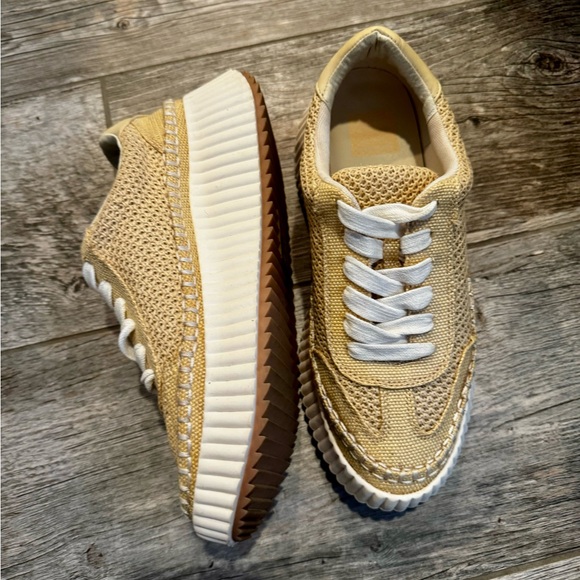 Dolce Vita Denae Platform Sneakers - Picture 6 of 10